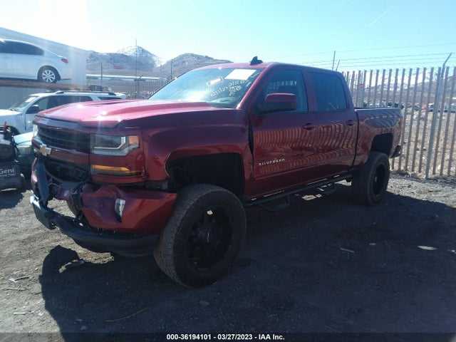 Chevrolet Silverado 1500 Lt 2018 3GCUKREC9JG161270 Image 2