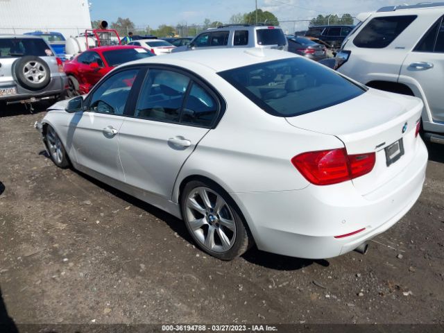WBA3C3C51EP662131 BMW 3 Series 320i Xdrive