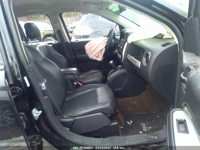 1C4NJDEB3GD724031 Jeep Compass Latitude