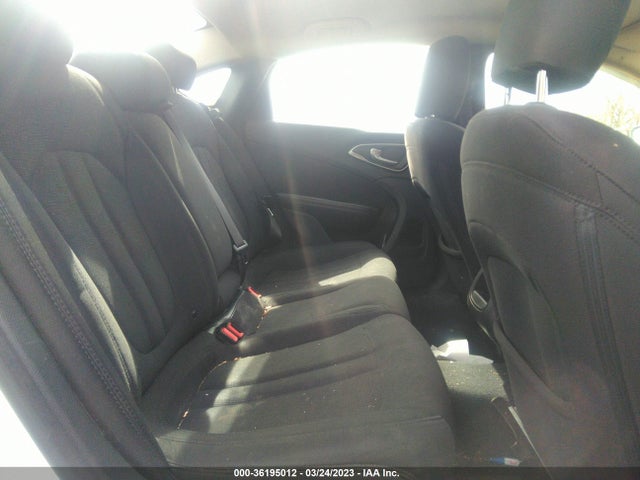 1C3CCCAB1FN621673 Chrysler 200 Limited