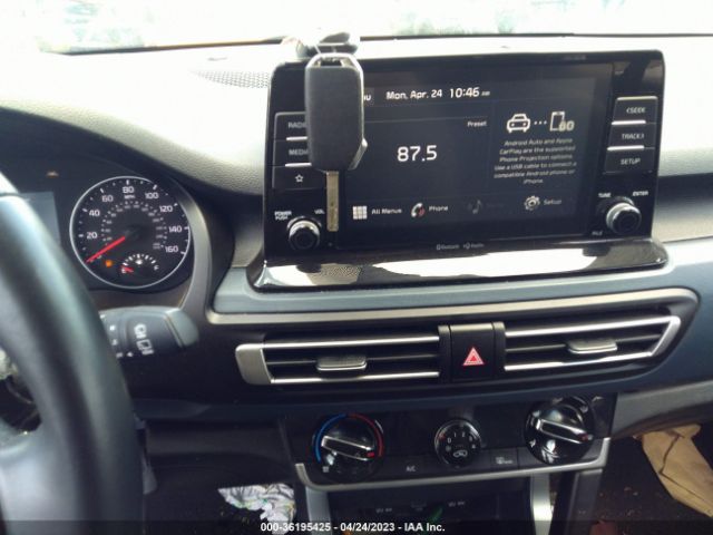 KNDEU2AA3M7127402 KIA SELTOS S