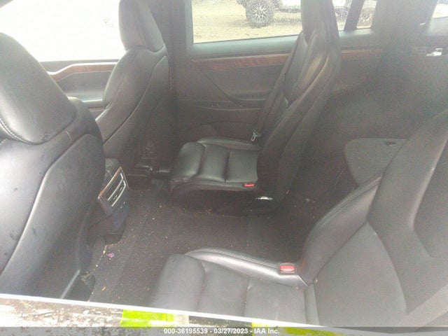 2021 Tesla Model X, VIN: 5YJXCBE26MF323567