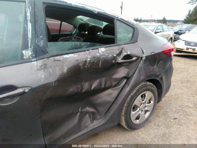 3KPFK4A79HE158783 KIA FORTE LX