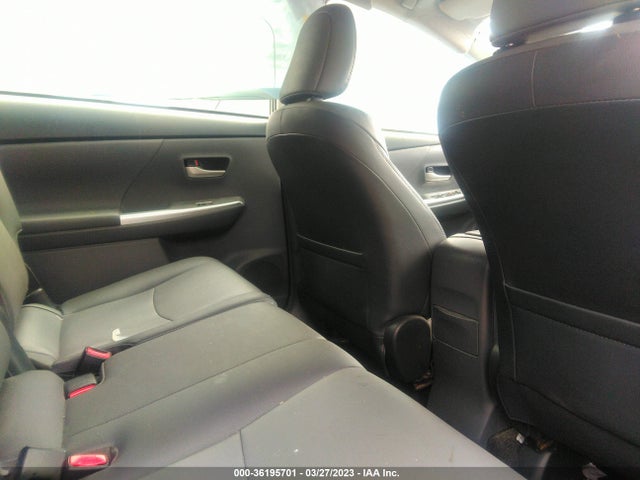 Toyota Prius V Five 2014 JTDZN3EU5E3300080 Image 8
