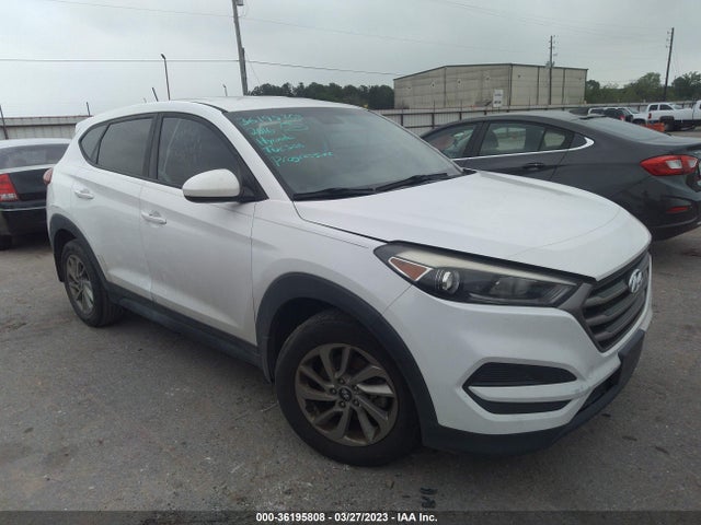 2016 KM8J23A45GU203062 main image