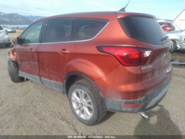 1FMCU9GD1KUC55911 Ford ESCAPE SE