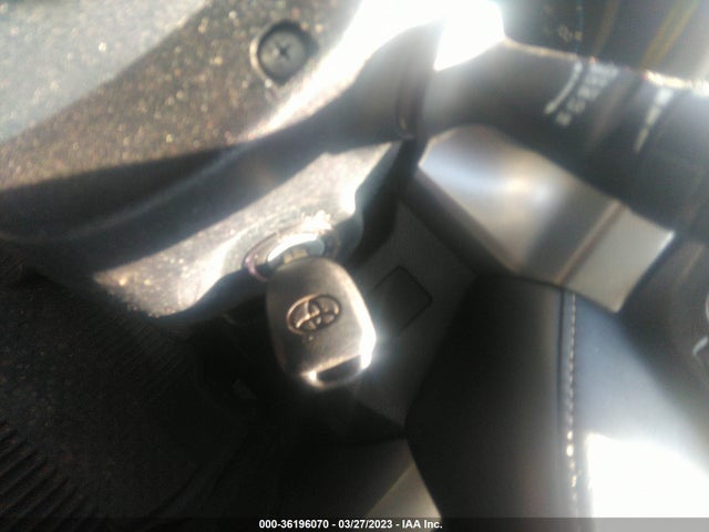 Toyota Rav4 Xle 2017 JTMRFREV8HD209568 Image 11