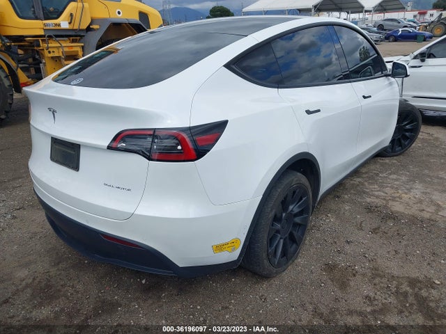 Tesla Model Y Long Range 2022 7SAYGDEE9NF354802 Image 4
