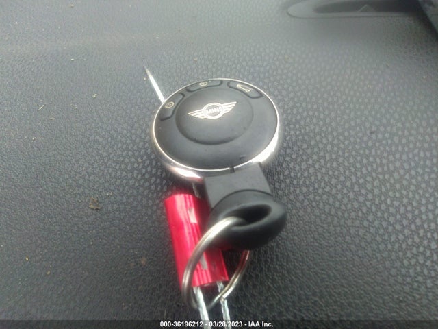 2011 MINI COOPER S WMWZP3C51BTX84263 Photo 10