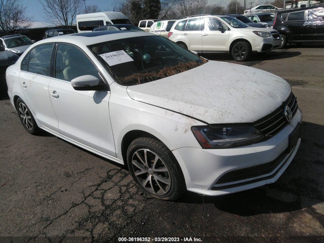 2018 3VWDB7AJ0JM261426 main image