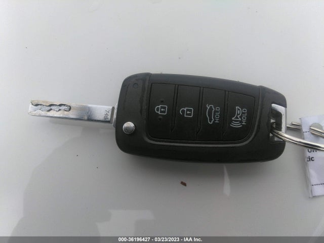 Hyundai ACCENT SE 2019 3KPC24A33KE071422 Image 3
