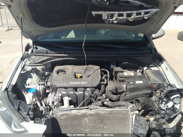 Hyundai ELANTRA SE 2017 5NPD84LF7HH082356 Image 10
