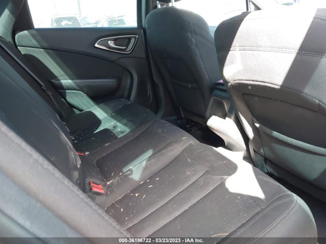 1C3CCCAB6FN657469 Chrysler 200 Limited