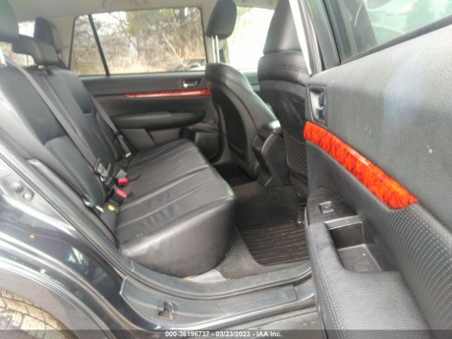 4S4BRCKC8B3388213 Subaru Outback 2.5i Limited Pwr Moon