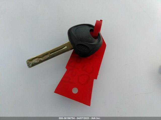 5XYKT4A69EG507636 KIA SORENTO LX