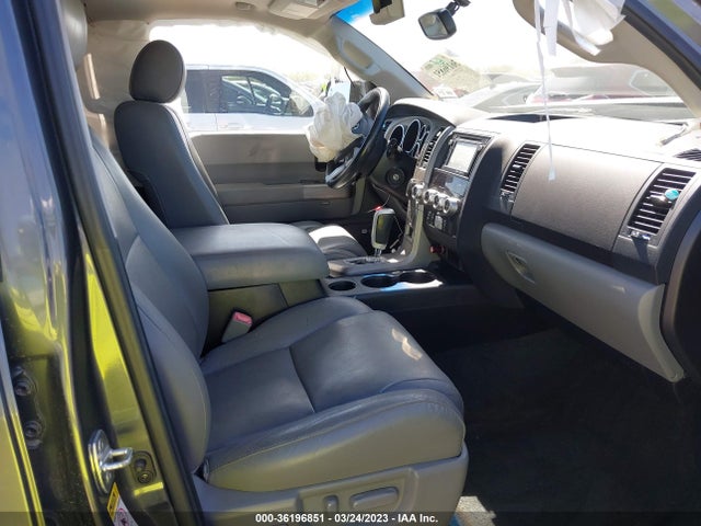 2014 Toyota Sequoia, VIN: 5TDKY5G14ES054256