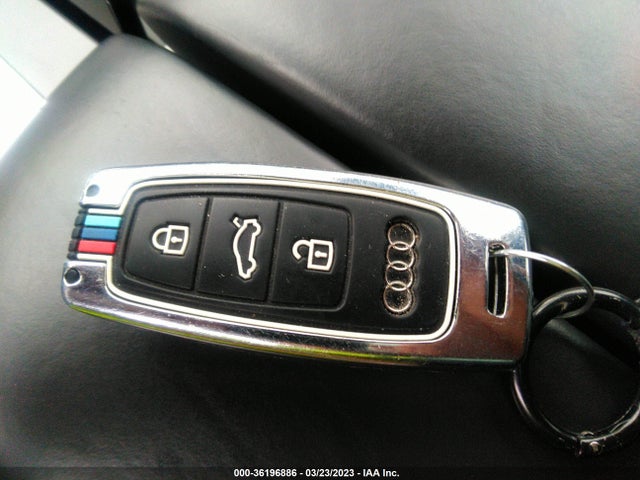 2019 Audi A8, VIN: WAU8DAF89KN004688