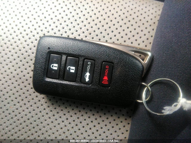 2015 Lexus IS, VIN: JTHBF1D23F5077335