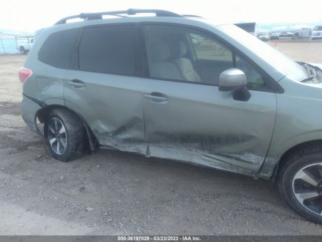 JF2SJAEC8HH575251 Subaru Forester Premium