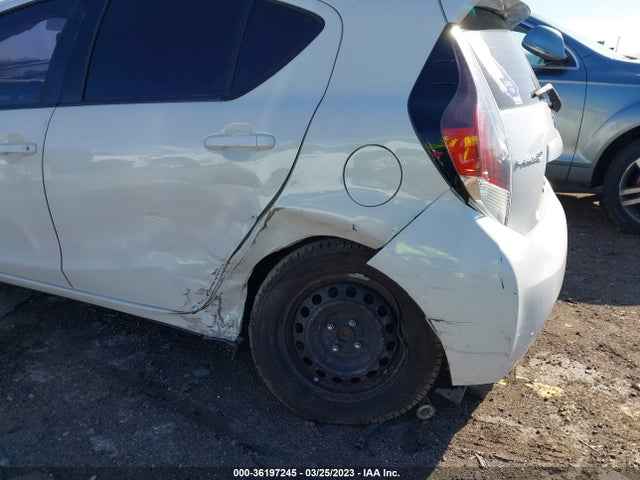 2016 Toyota Prius, VIN: JTDKDTB38G1120977