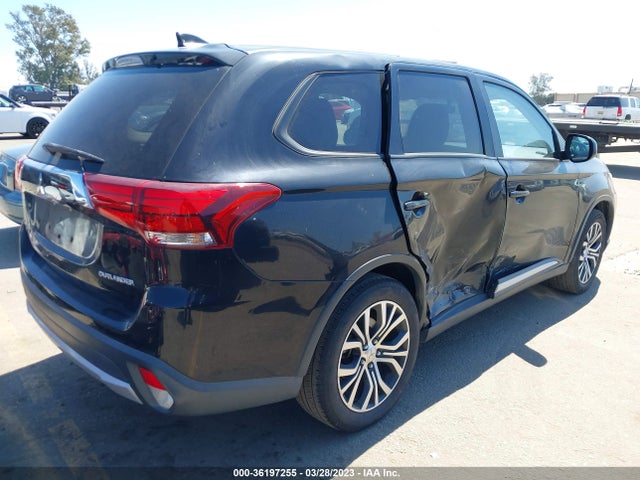 JA4AD2A36HZ069872 Mitsubishi Outlander Es