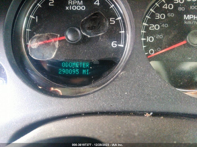 2007 GMC YUKON SLE VIN: 1GKFK13097R118421