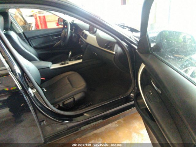 WBA3B1C53FP681398 BMW 3 Series 320i