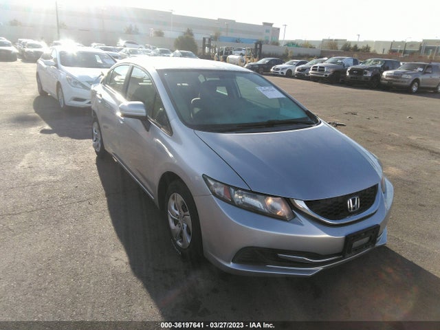 2015 2HGFB2F59FH551102 main image