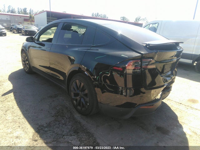 2023 Tesla Model X, VIN: 7SAXCBE55PF366721
