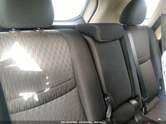 JN8AT2MT5HW142000 Nissan ROGUE SV