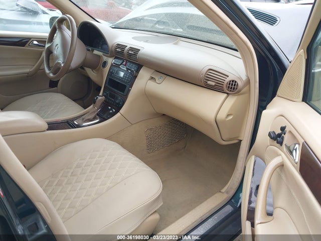 2002 MERCEDES-BENZ C CLASS VIN: WDBRF64J82F211330