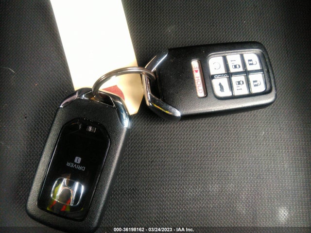 Honda Odyssey Elite 2018 5FNRL6H90JB060013 Image 11