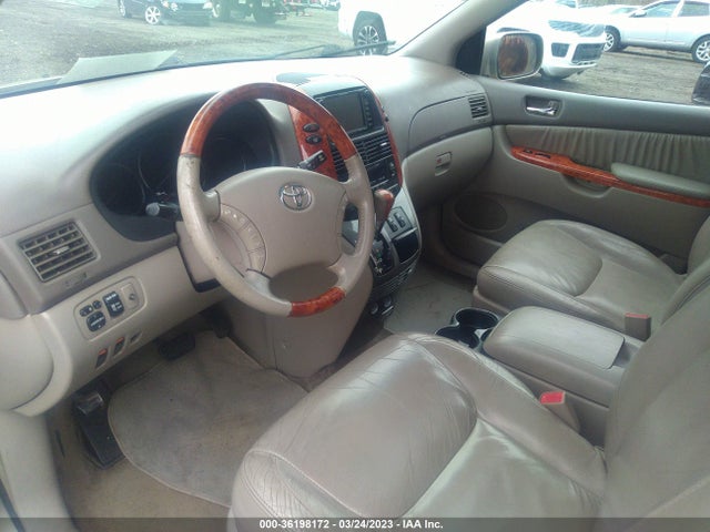 2010 TOYOTA SIENNA XLE VIN: 5TDYK4CC6AS298238