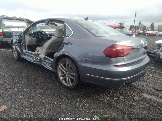 1VWDT7A3XHC013520 Volkswagen Passat R-line W/comfort Pkg