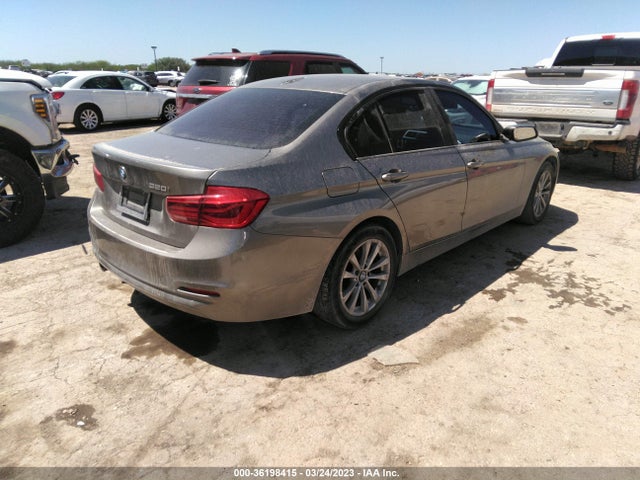 WBA8E1G54GNU12220 BMW 3 Series 320i