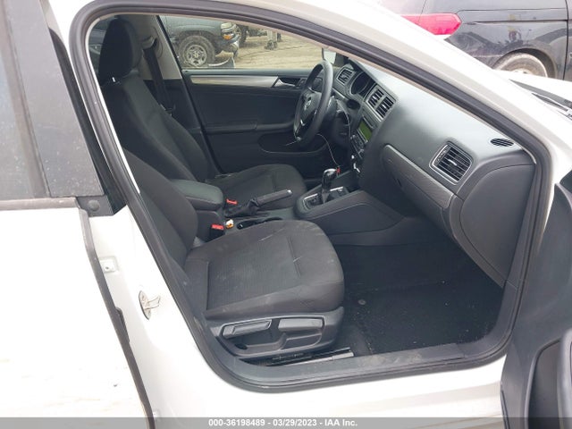 3VWD17AJ9FM236826 Volkswagen Jetta Sedan 1.8t Se