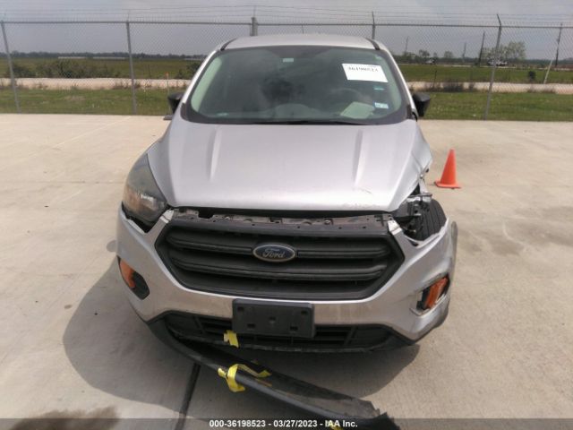 1FMCU0F70JUC05801 Ford ESCAPE S