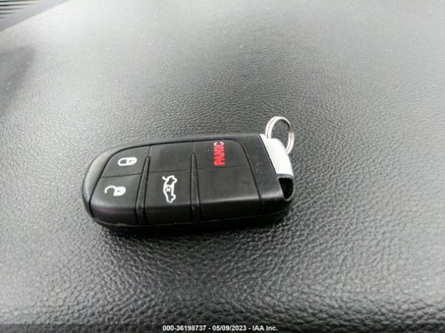 2C3CDZAG8FH861565 Dodge Challenger Sxt