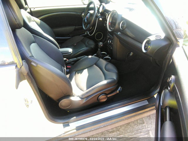 WMWZP3C58F2A91639 Mini Cooper Convertible S