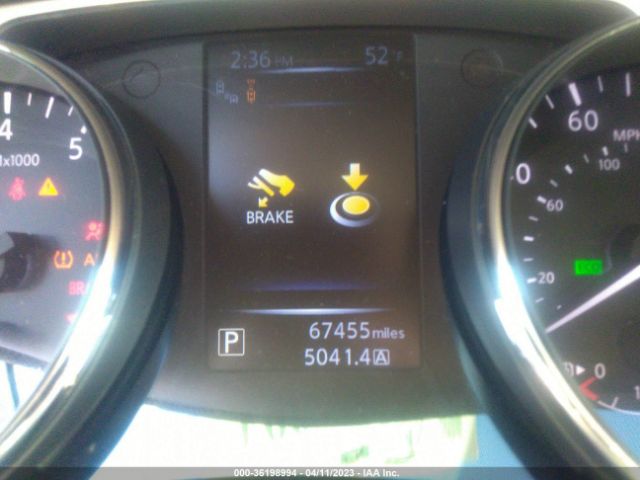 5N1AT2MVXFC825821 Nissan Rogue Sl