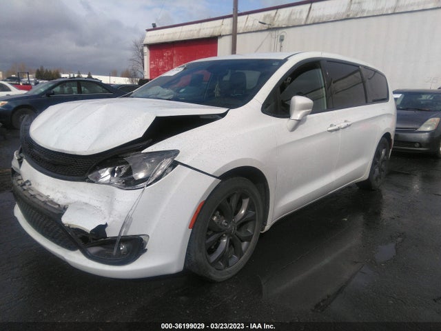 Chrysler Pacifica Touring 2020 2C4RC1FG1LR109960 Image 2