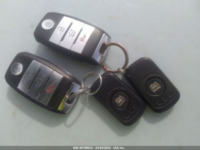 5XYPHDA19HG189257 KIA SORENTO EX