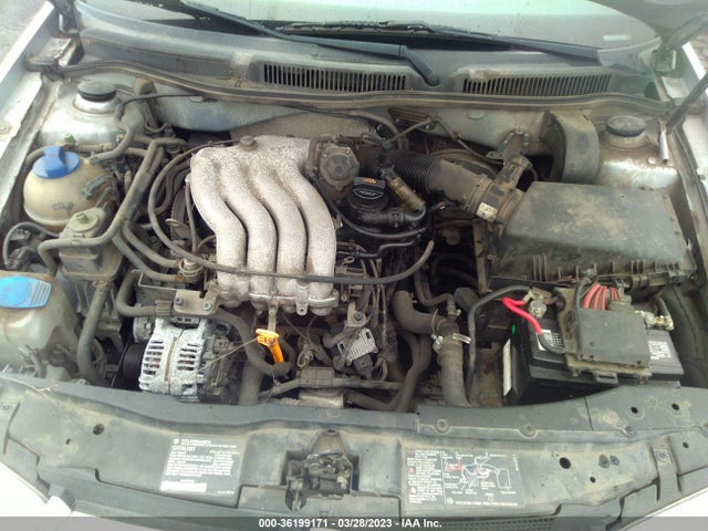 2001 VOLKSWAGEN GOLF GLS VIN: 9BWGS21J514001995