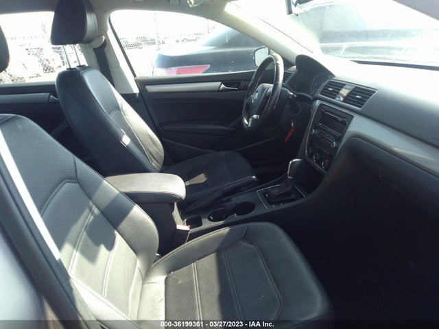 Volkswagen Passat Wolfsburg Ed 2014 1VWAT7A32EC055257 Image 6