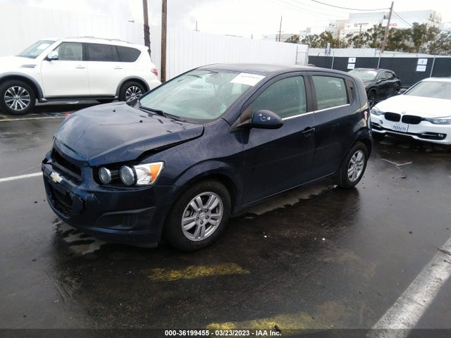 Chevrolet SONIC LT 2016 1G1JC6SGXG4159368 Image 2