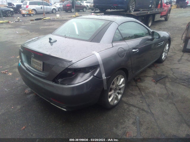 2018 Mercedes-Benz SLC-Class, VIN: WDDPK3JA3JF151226