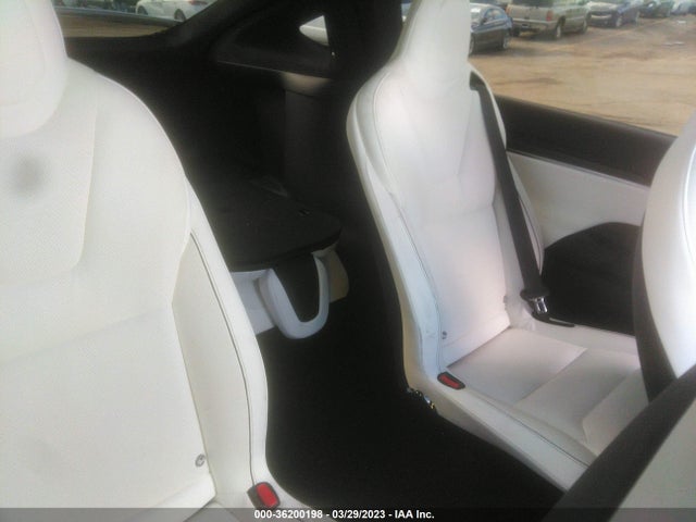 2022 Tesla Model X, VIN: 7SAXCBE60NF351551