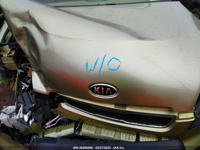 2010 KIA SOUL VIN: KNDJT2A2XA7176151