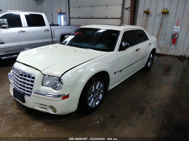 2010 CHRYSLER 300 300C HEMI VIN: 2C3CA6CT2AH114330