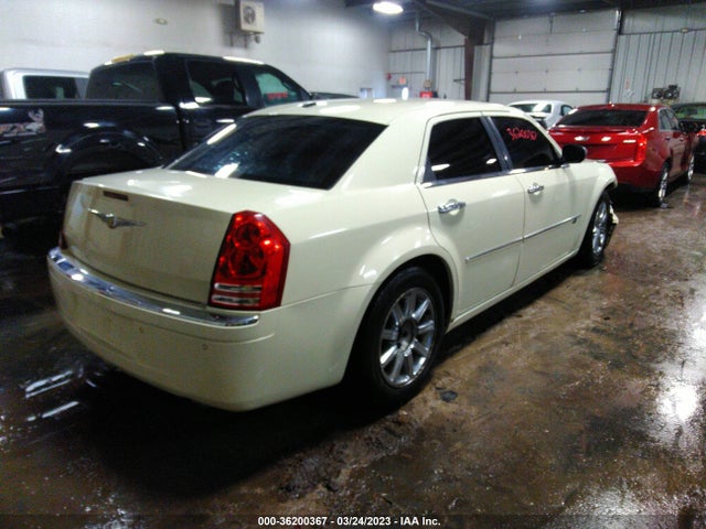 2010 CHRYSLER 300 300C HEMI VIN: 2C3CA6CT2AH114330